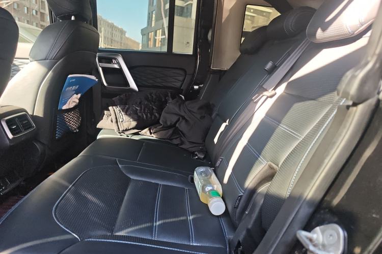 Used BAIC Off-Road BJ40 2019 2.3T Automatic Four-Wheel Drive Urban Hunter Edition Premium Model China VI Emission Standard
