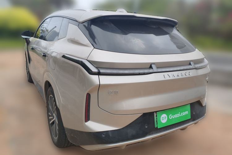 Used Lynk & Co 08 EM-P 2025 120km Long-Range Pro Rear Left 45 Deg