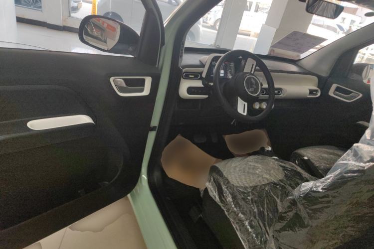 Used Wuling Hongguang MINIEV 2024 3rd Generation 215km Youth Edition
