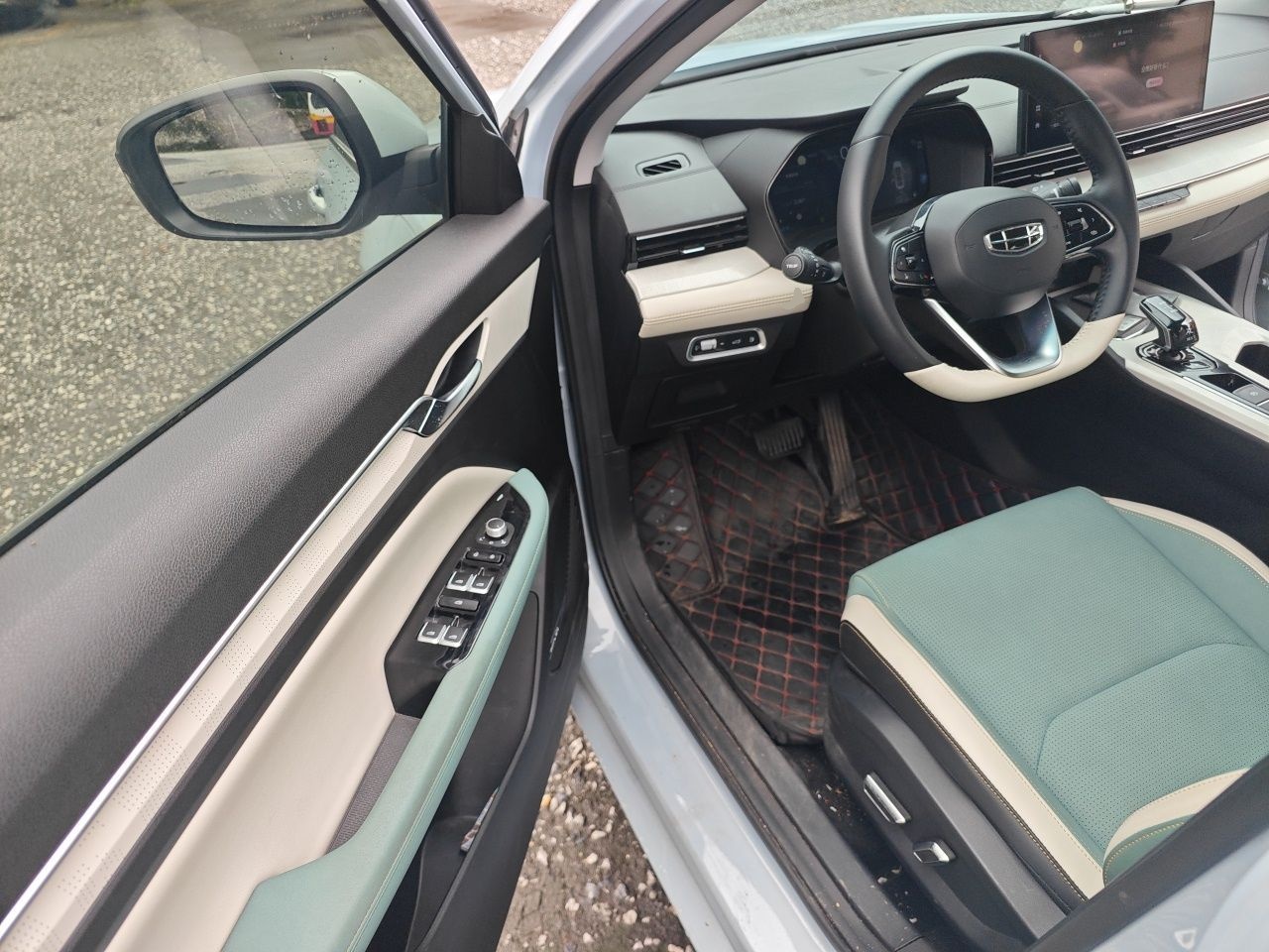 Geely Auto Emgrand L HiP 2022 1.5TD-DHT Pro 100KM Super Rui — снимка 16