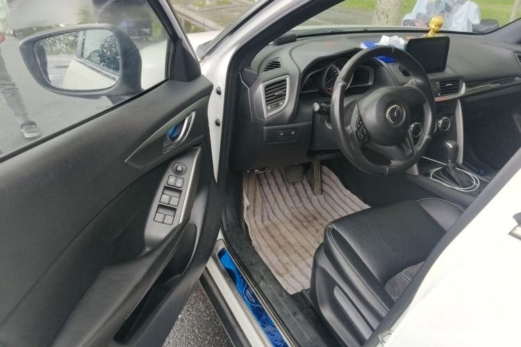 Used Mazda CX-4 2016 2.0L Automatic 2WD Blue Sky Dynamic Edition Driver Seat