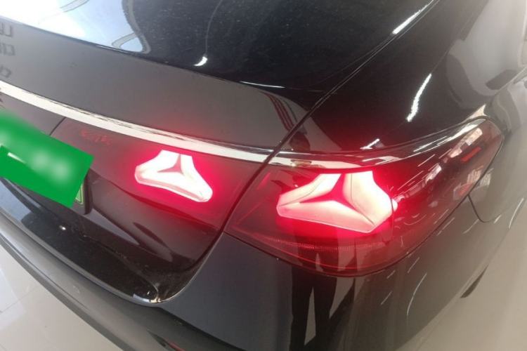 Used Mercedes-Benz E-Class New Energy 2024 E 350 e L Plug-in Hybrid Sedan Right Rear Taillight
