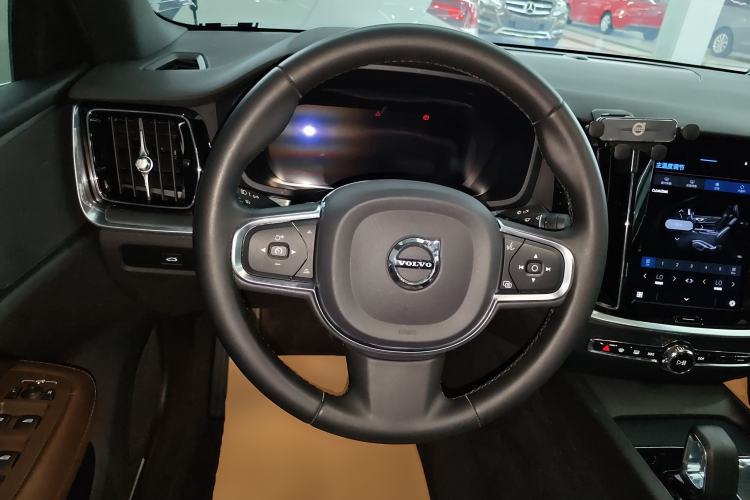 Used Volvo S60 2023 B4 Zhiyi Luxury Edition Steering Wheel