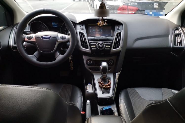 Used Ford Focus 2012 Hatchback 1.6L Automatic Fashion Edition
