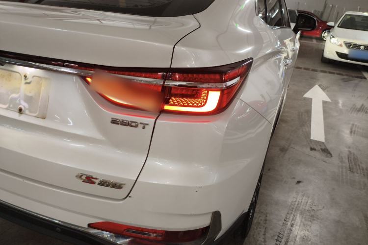 Used CHANGAN CS85 COUPE 2019 1.5T DCT Dynamic Version China VI Standard
