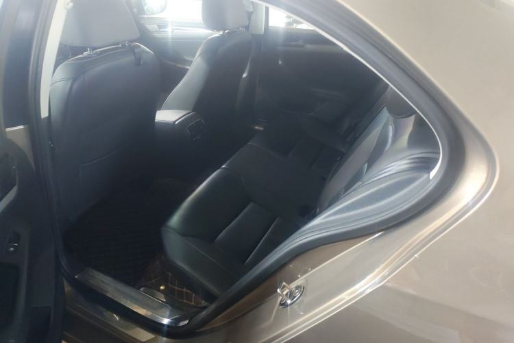 Used Volkswagen Sagitar 2015 230TSI Automatic Comfort Version