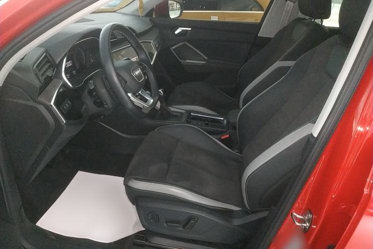 Used Audi Q3 2023 35 TFSI Fashion Dynamic Model (1.5T)
