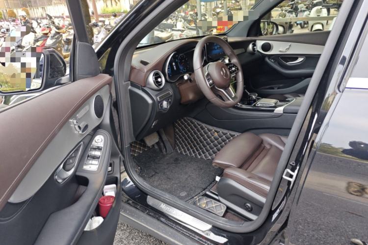 Used Mercedes-Benz GLC 2020 Facelifted GLC 260 L 4MATIC Dynamic Edition
