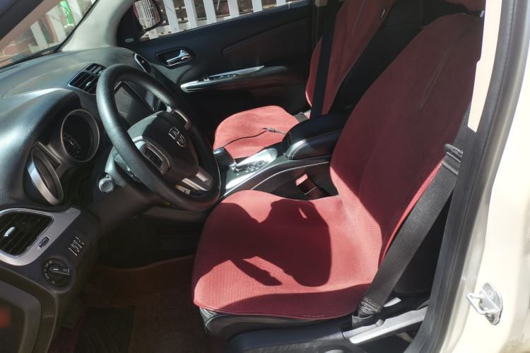 Used Dodge Journey 2013 2.4L Two-Wheel Drive Luxury Version