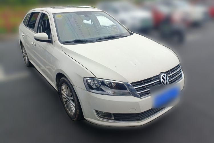 Used Volkswagen Gran Lavida 2013 1.6L Automatic Comfort Model Front Right 45 Deg