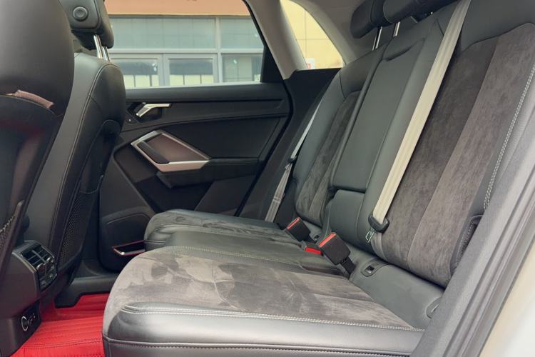 Used Audi Q3 2020 35 TFSI Fashion Dynamic Model
