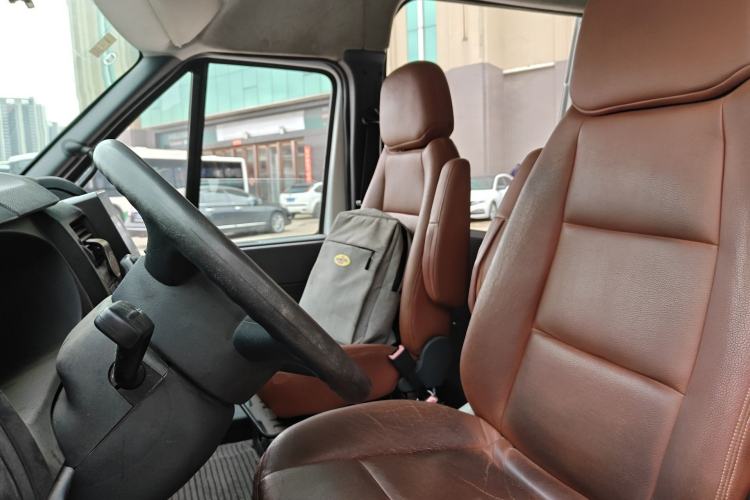 Used Ford Transit Custom 2016 2.2T Long-Wheelbase 6/7-Seater Mid-Roof Multi-Purpose Vehicle
