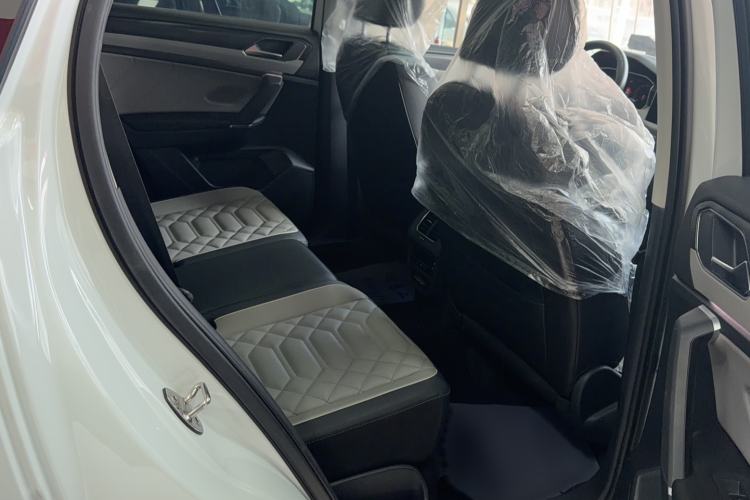 Used Volkswagen Tayron 2023 300TSI Two-Wheel-Drive Luxury Plus Advanced Edition
