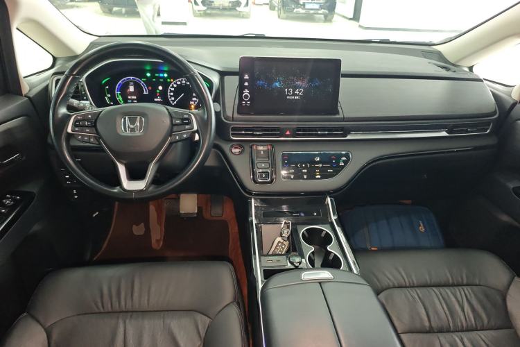 Used Honda Elysion 2022 2.0L eHEV Luxury First Edition