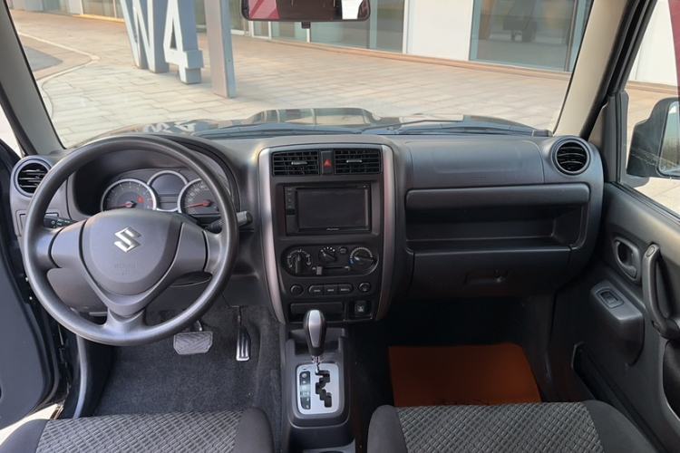 Used Suzuki Jimny 2015 1.3L AT JLX Navigation Edition