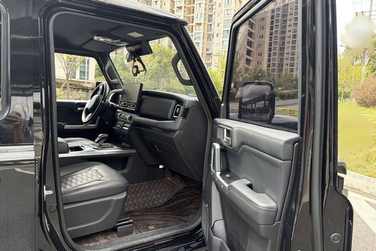 Used 212 T01 2024 2.0T Mechanic