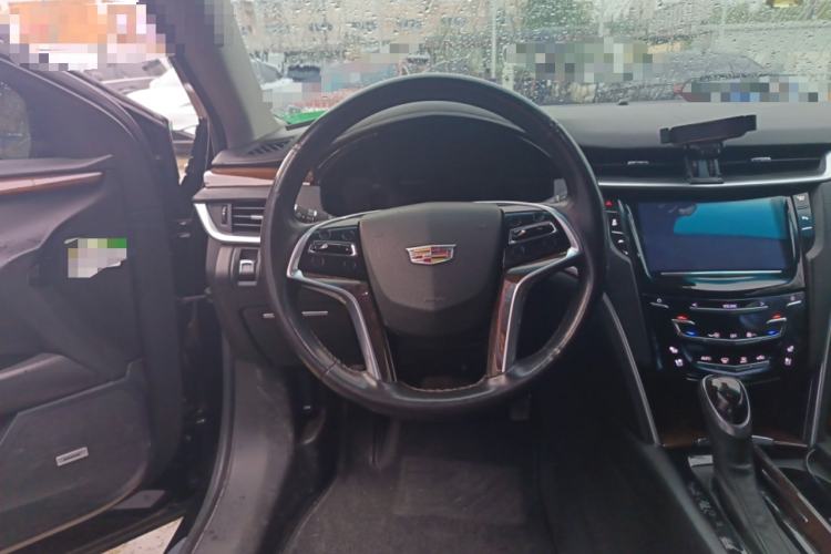 Used Cadillac XTS 2016 28T Luxury Model Steering Wheel