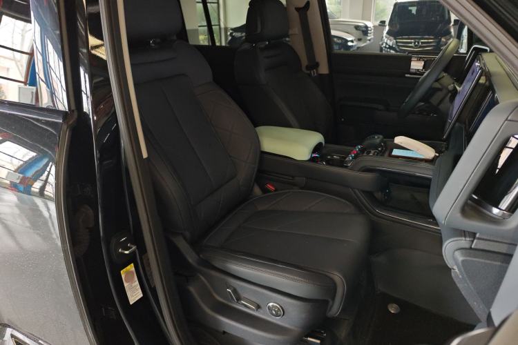 Used Formula Leopard 5 2025 TianShen Intelligent Driving Ultra Edition Right Front Seat