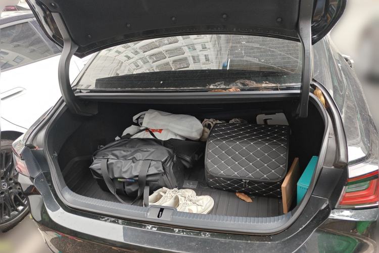 Used Lexus ES 2025 200 Premium Edition Trunk