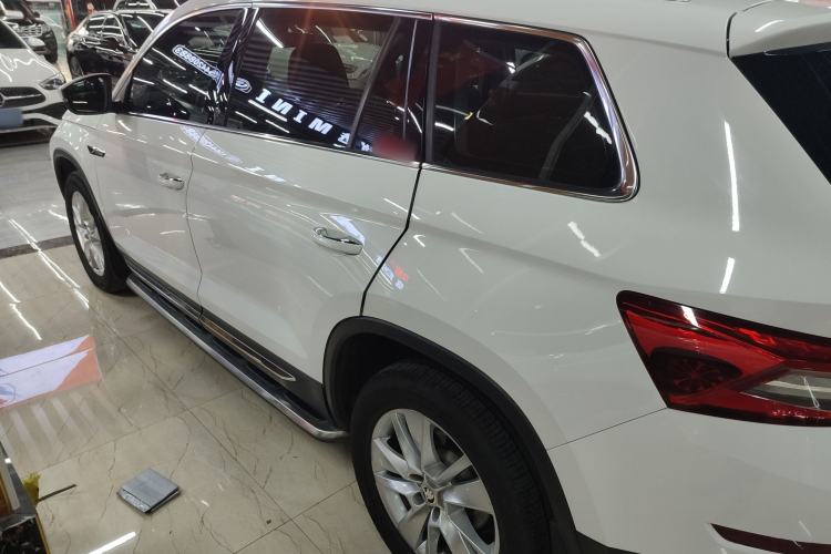 Used Skoda Kodiaq 2019 Facelifted TSI330 5-Seater Two-Wheel-Drive Luxury Enjoyment Edition China VI Standard

