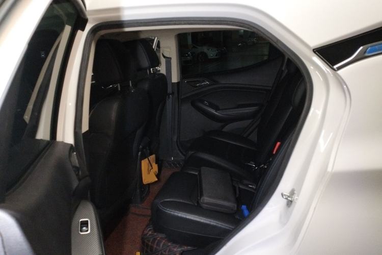 Used BYD Yuan New Energy 2018 EV360 Smart Connected Cool Model Left Rear Seat