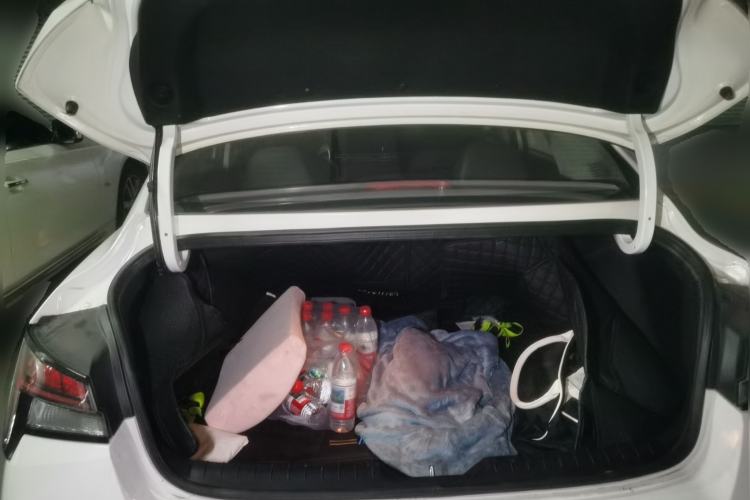 Used Hyundai Elantra 2021 1.5L CVT LUX Prestige Edition Trunk