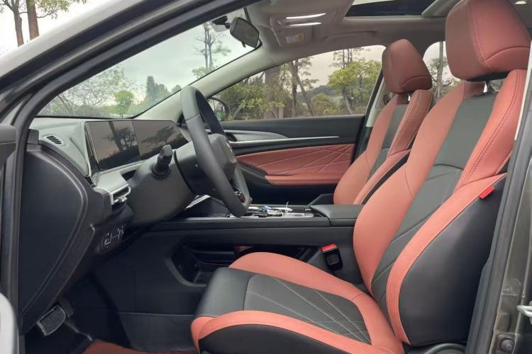 Used CHANGAN Eado 2023 Changan Edition PLUS Blue Whale NE 1.4T GDI DCT Prestige Version
