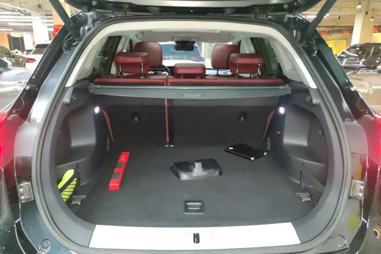 Used Hongqi HS5 2022 Facelifted Version 2.0T Smart Connect Flagship All-Wheel-Drive Edition
