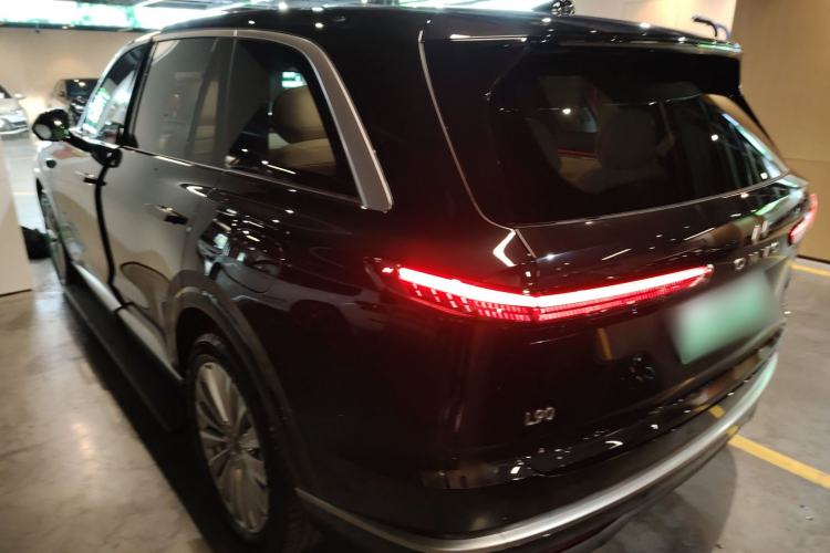 Used ONVO Luxeed L90 2025 Model—Max Six-Seater Version
