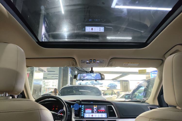 Used Toyota Highlander 2015 2.0T Four-Wheel Drive Luxury Edition 7-Seater Headliner