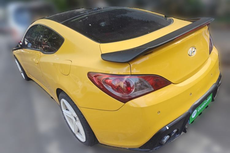 Used Hyundai Genesis Coupe 2009 2.0T Automatic Deluxe Edition