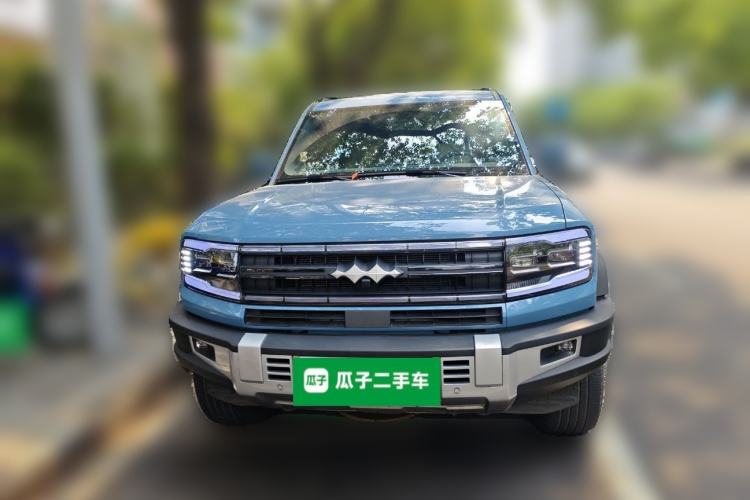 Used Formula Leopard 5 2023 Navigator Edition Front