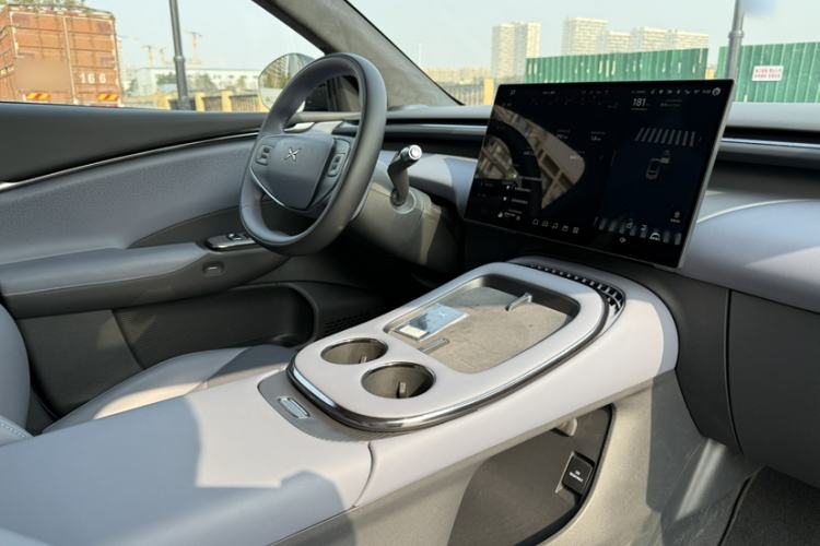 Used XPeng G7 2025 Model—702 Ultra Long Range Interior 14