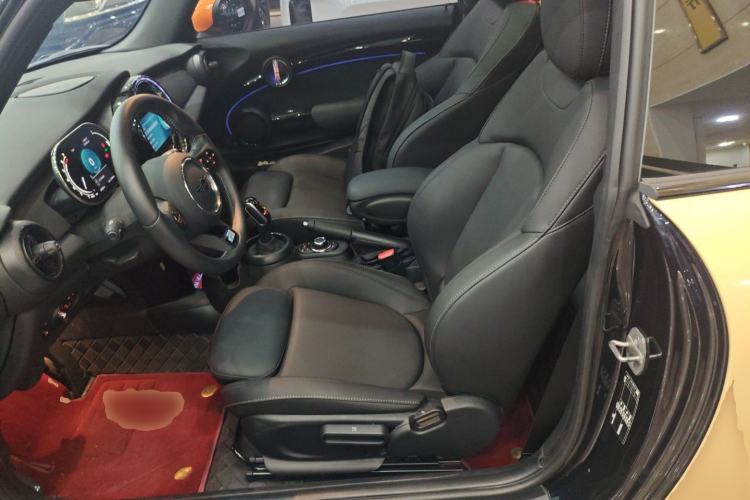 Used MINI MINI 2023 1.5T COOPER Midnight Escape Special Edition
