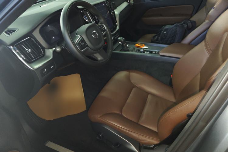 Used Volvo XC60 2021 T5 4x4 Smart Luxury Edition Left Front Seat