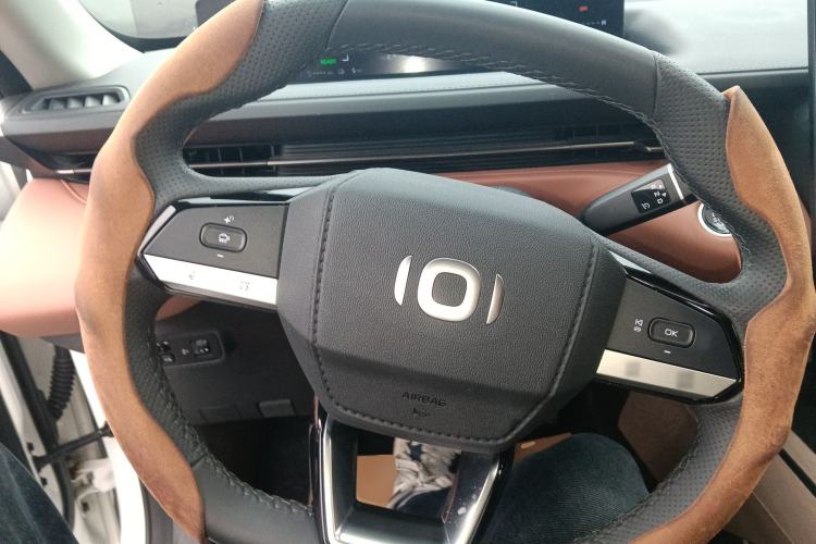 Used CHANGAN NEVO A05 2025 Truly Delicious Edition 145 Beyond-Grade Version Steering Wheel