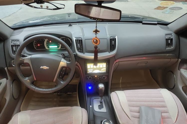 Used Chevrolet Epica 2013 1.8 SE Comfort Edition AT Center Console