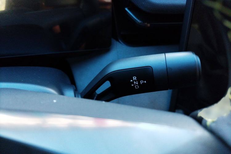 Used Lynk & Co 08 EM-P 2025 120km Long-Range Halo Gear Lever