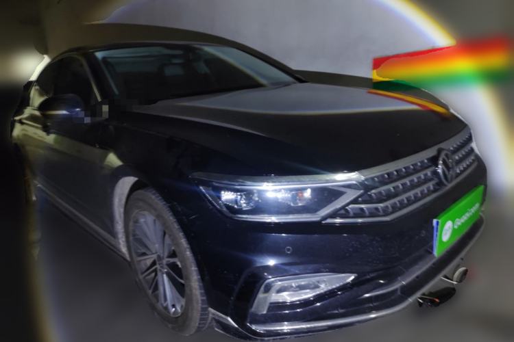 Used Volkswagen Magotan 2023 2 Million Units Limited Edition 330TSI DSG Leading Version
