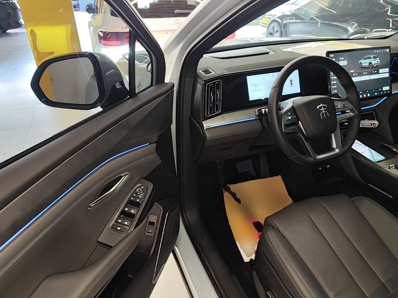 BYD Song L DM-i 2026 Model 200KM Superior Version — снимка 18