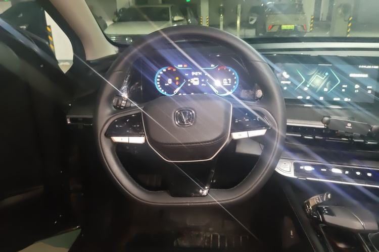 Used CHANGAN Eado 2023 Changan Edition PLUS Blue Whale NE 1.4T GDI DCT Prestige Version
