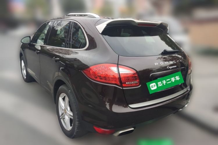 Used Porsche Cayenne 2014 Cayenne Platinum Edition 3.0T Rear Left 45 Deg