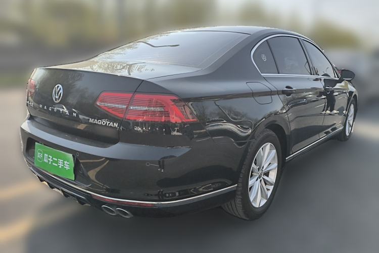 Used Volkswagen Magotan 2018 330TSI DSG Advanced Model Rear Right 45 Deg