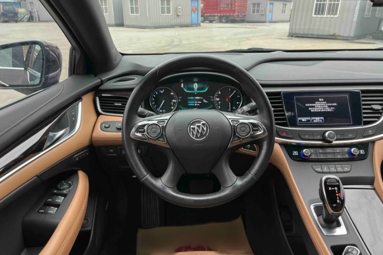 Used Buick LaCrosse 2018 28T Luxury Model
