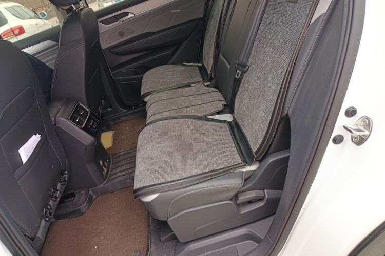 Used Volkswagen Tavendor 2024 380TSI All-Wheel Drive R-Line Cruise Edition