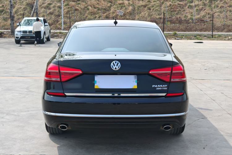 Used Volkswagen Passat 2017 380TSI DSG Prestige Edition Exterior 4