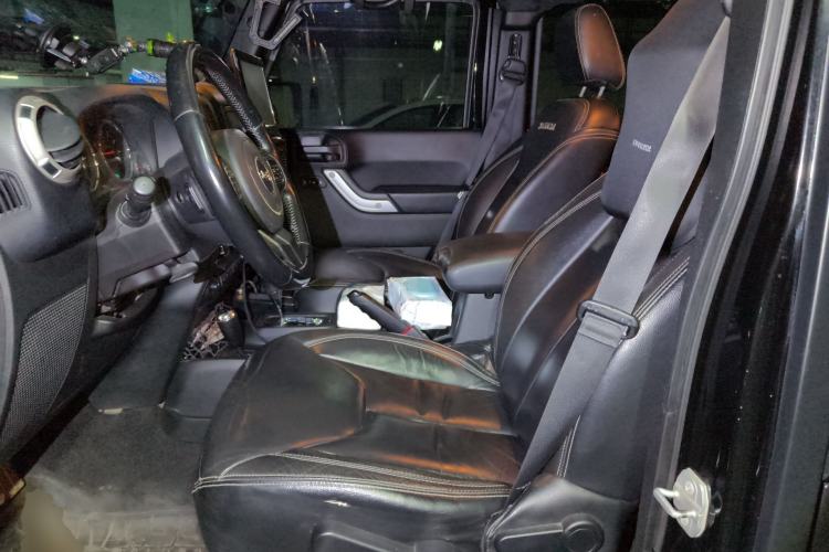 Used Jeep Wrangler 2017 3.0L Sahara Four-Door Comfort Edition
