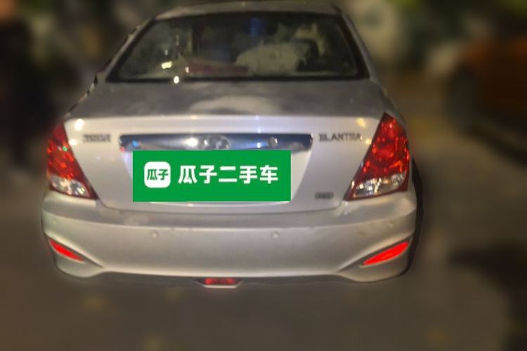 Used Hyundai Elantra 2011 1.6L Manual Comfort Version
