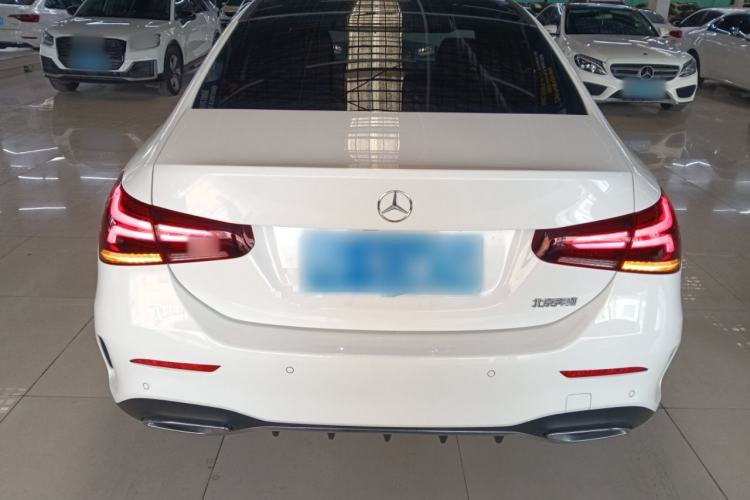Used Mercedes-Benz A-Class 2022 Revised Version A 200 L Sport Sedan Fashionable Style
