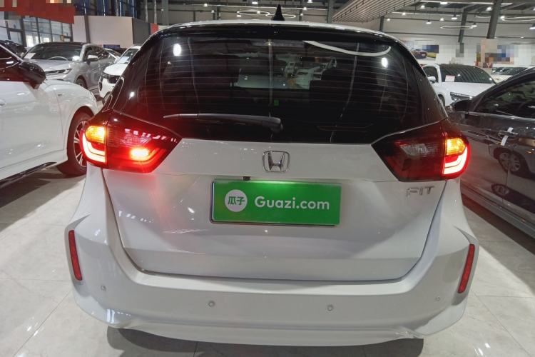 Used Honda Fit 2021 1.5L CVT Trend Edition Exterior 4